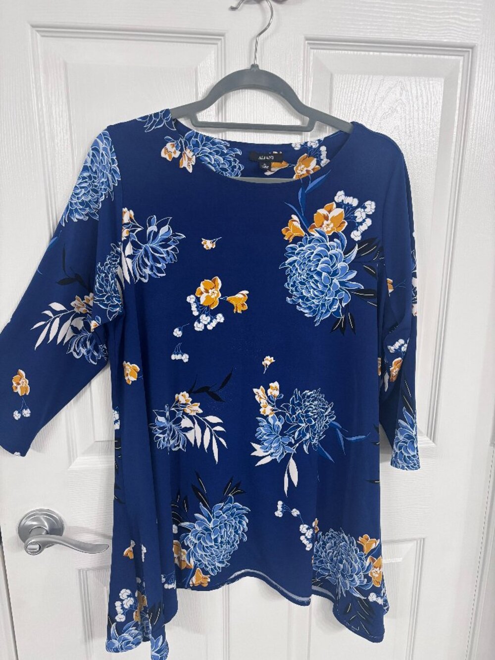 Blue Floral Long-sleeved Top